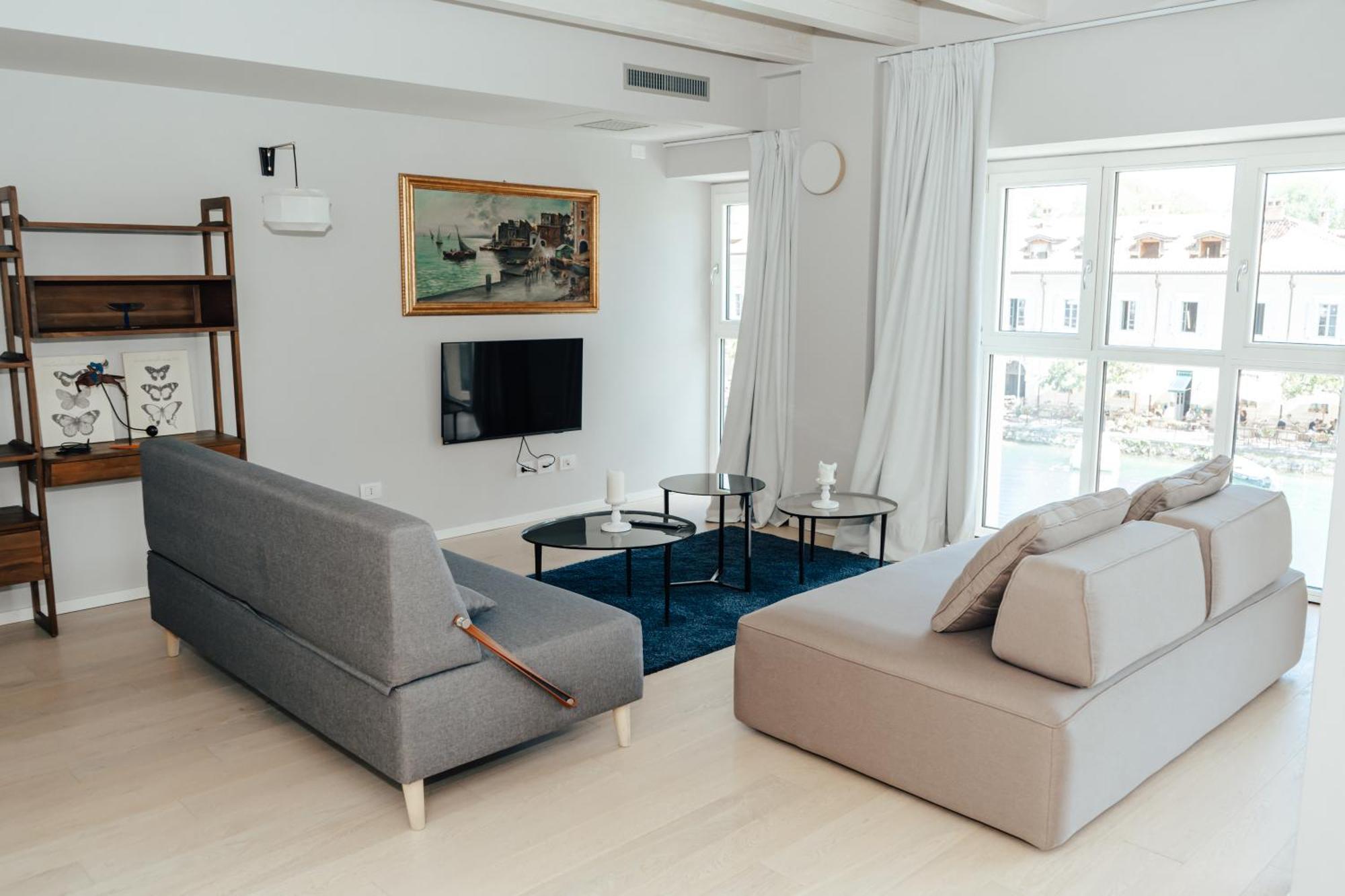 C House Rooms Lake Peschiera del Garda Exterior foto